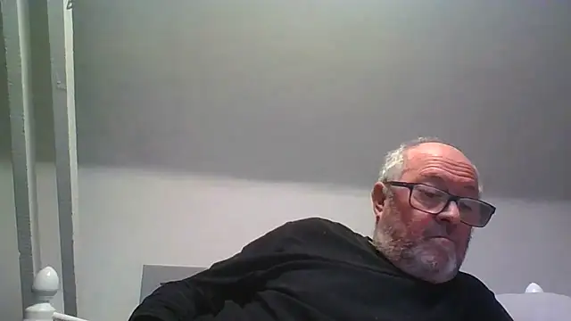 naughtygrandad1's cam snapshot