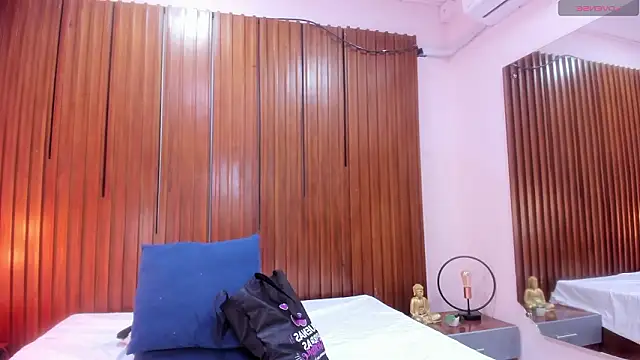 Arianaa_Gray's cam snapshot