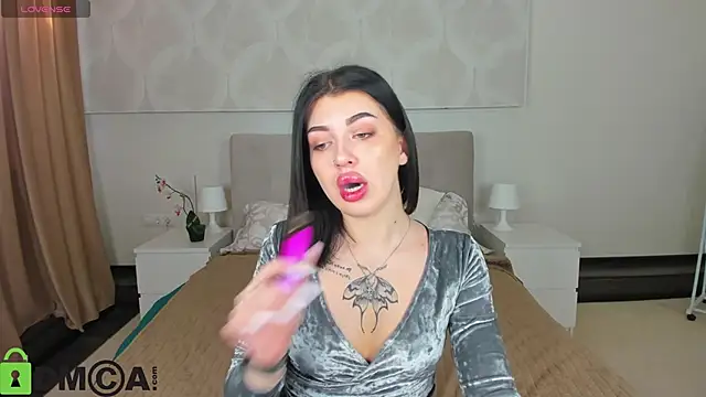 Karolina_Kar's cam snapshot