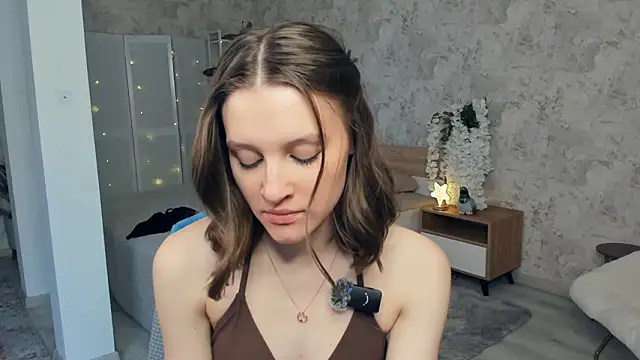 LianneBynon's cam snapshot