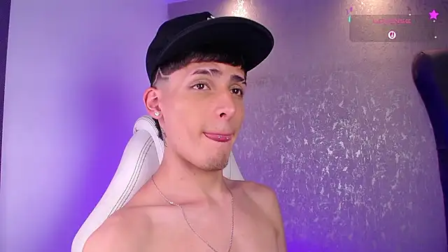 MateoMitchell live sex cam