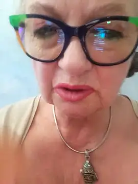 Hot-Muci live sex cam