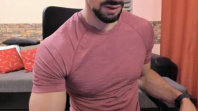 HotHunkTrainer live sex cam