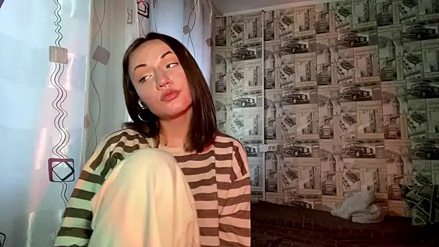 JuliaCurletteye's cam snapshot