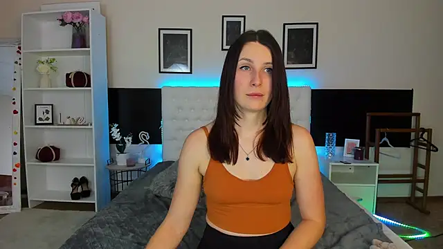 KiraNeeww's cam snapshot