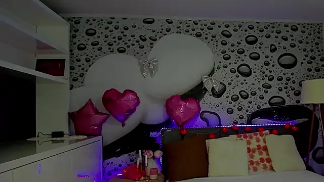 AlmaFancy's cam snapshot