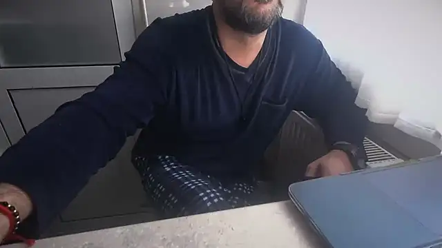 TARKAN1's cam snapshot