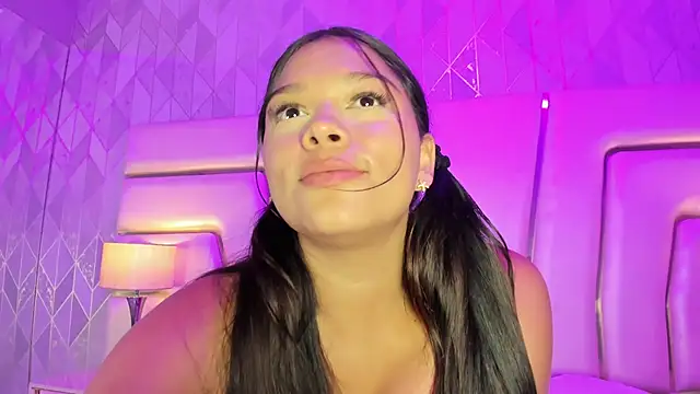 HatsaJones live sex cam