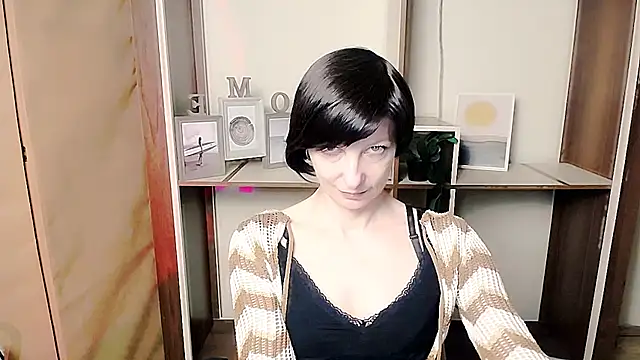 _AngeliaFlow_'s cam snapshot