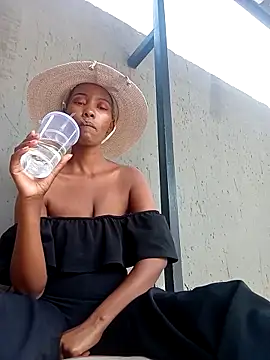 ORCHIDAFRICA's cam snapshot