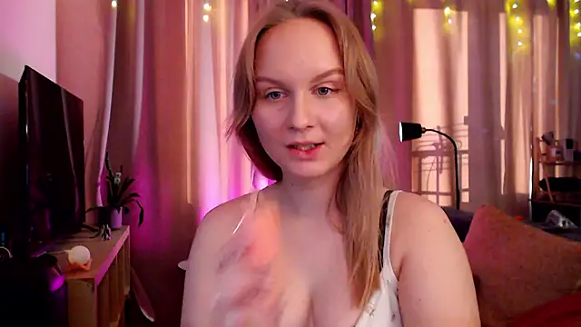 amelia_blondie's cam snapshot