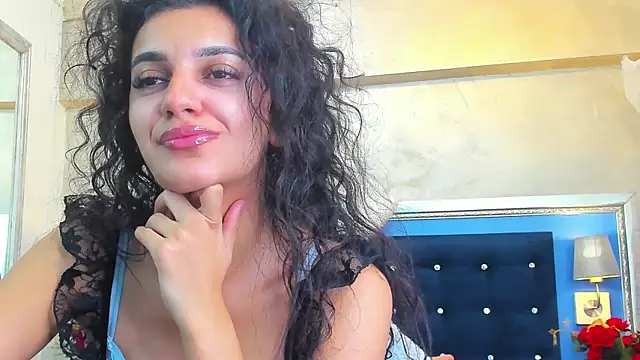 YasmineDelight's cam snapshot