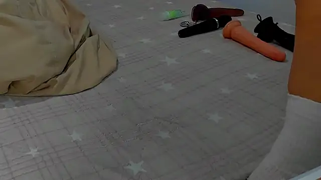 AlmaFancy's cam snapshot