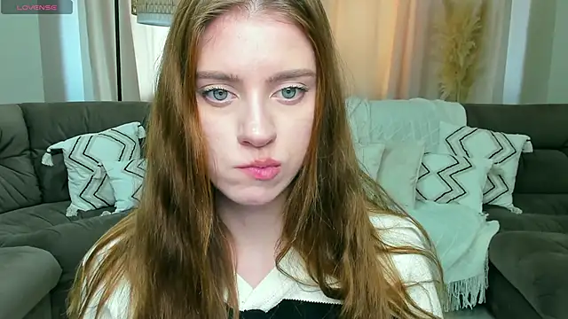 Erica_Kiss's cam snapshot