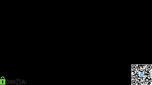 Lea_much's cam snapshot