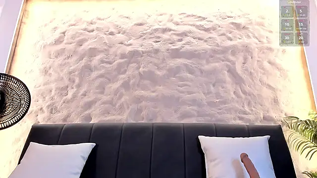 Luna_Tylor's cam snapshot