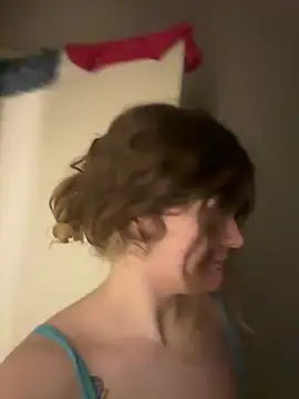 flowergirl88's cam snapshot