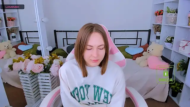 Elma_Lily's cam snapshot