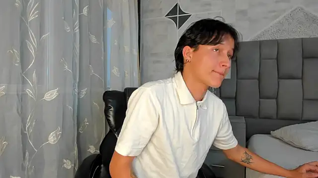 SalvatoreBenford live sex cam