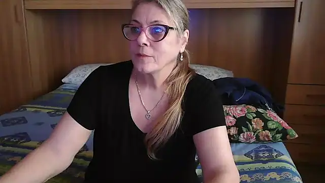 pussy_boom4u's cam snapshot