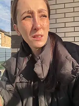 LuxBrunette_ live sex cam