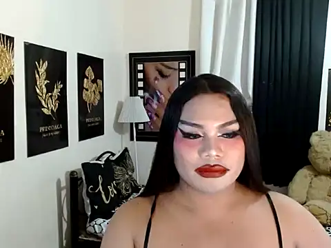 TSbrianaHugeCock live sex cam