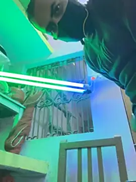 hardlysuck's cam snapshot