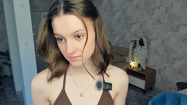 LianneBynon's cam snapshot