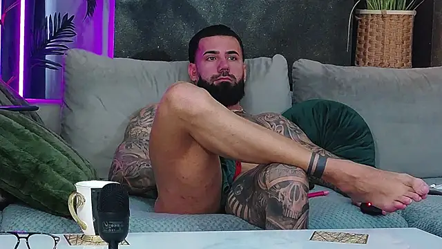 masterkingofmusclee live sex cam