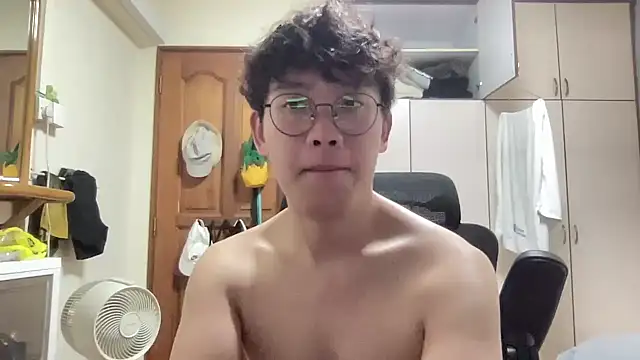 Passionatetwink2's cam snapshot