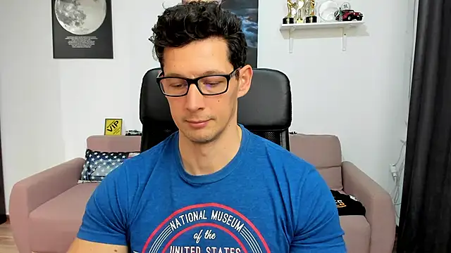 BrutusK08 live sex cam