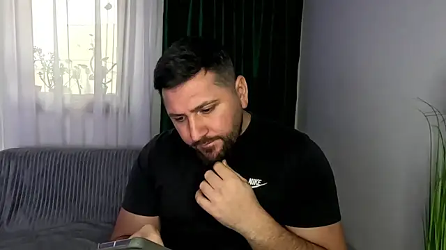 Gold_Alpha_Boy live sex cam