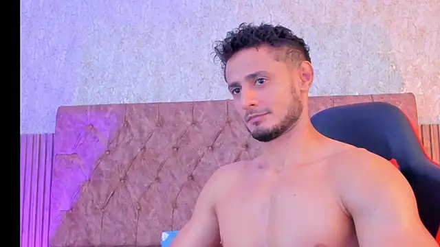 Adonys_Lewis_ live sex cam