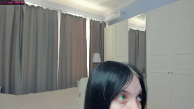 RoxanneComisky's cam snapshot