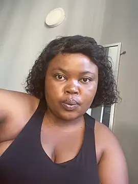 Curveysinaa's cam snapshot