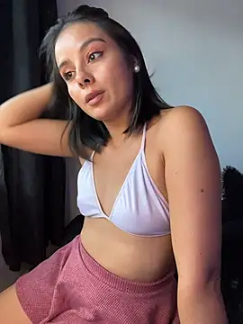 SaraMistick live sex cam