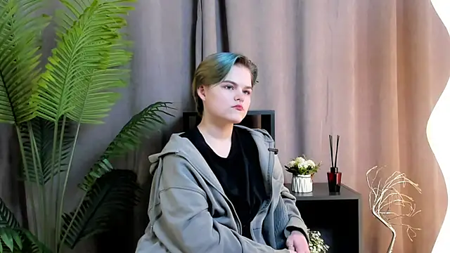 RoyceCamon's cam snapshot