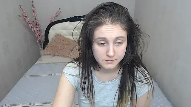 Holliy_Cooper live sex cam