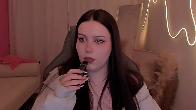 CoraMiel's cam snapshot