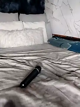 QUEENZAZA's cam snapshot