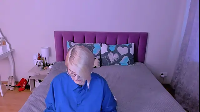 sabrinamacmarren's cam snapshot