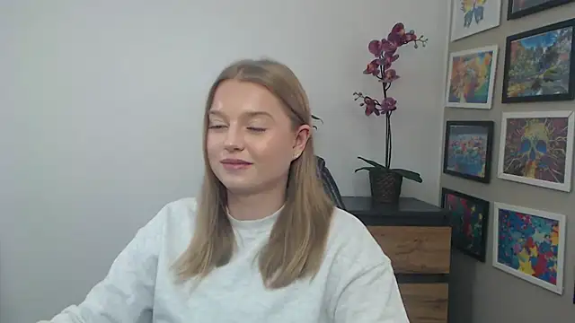 Mysteryerica's cam snapshot