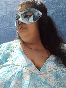 tamilthanushri live sex cam
