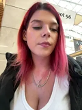 RiriRoseey's cam snapshot