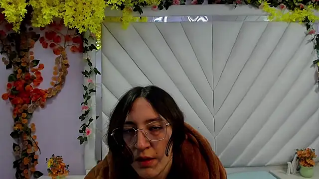 Dakota_Angell_'s cam snapshot