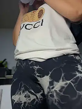 Emiily_lee's cam snapshot