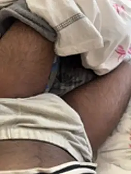 Mumbai_Guy_143 live sex cam