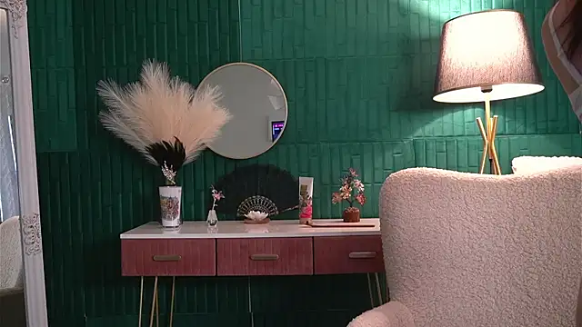 HaileyMoonn's cam snapshot