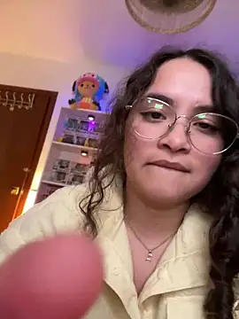 Sweet_sully__ live sex cam