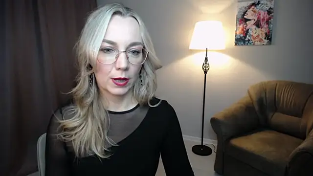 Ava_Elior's cam snapshot